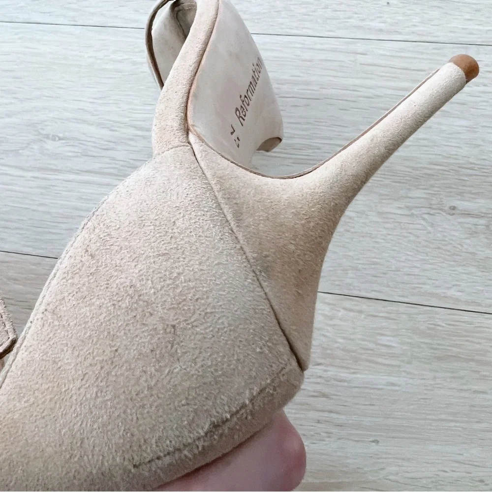 Reformation Kelly Heel - Picture 8 of 8